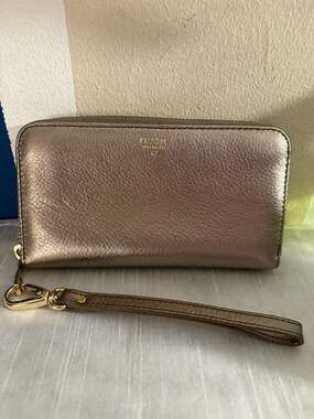 Fossil Logan Metallic Bronze Leather Zip Around Wristlet Clutch Wallet